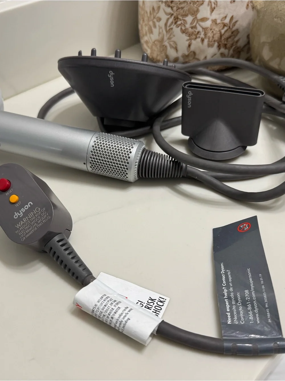 Dyson Supersonic Hair Dryer w/ Attachments